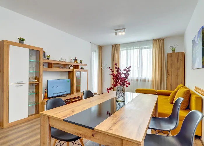Apartment Kometa - 1bd With Balcony & Forest View By Flat Manager